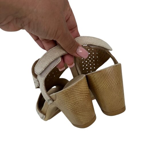 Dansko Beige Leather Perforated Slingback Sandals Wood-Look Block Heel SZ 36 - Picture 6 of 16